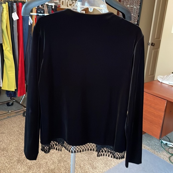 Two piece-Beautiful velvet jacket with matching velvet cami - Picture 6 of 10